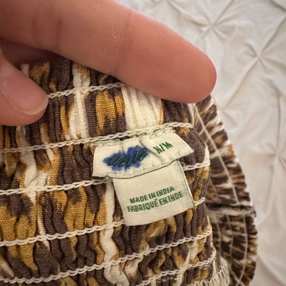 Mini skirt - Picture 2 of 2